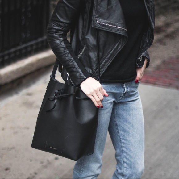 SOLD❤️ MANSUR GAVRIEL Large Leather Bucket Bag Black Gold w/ Wristlet Pouch - Picture 2 of 14